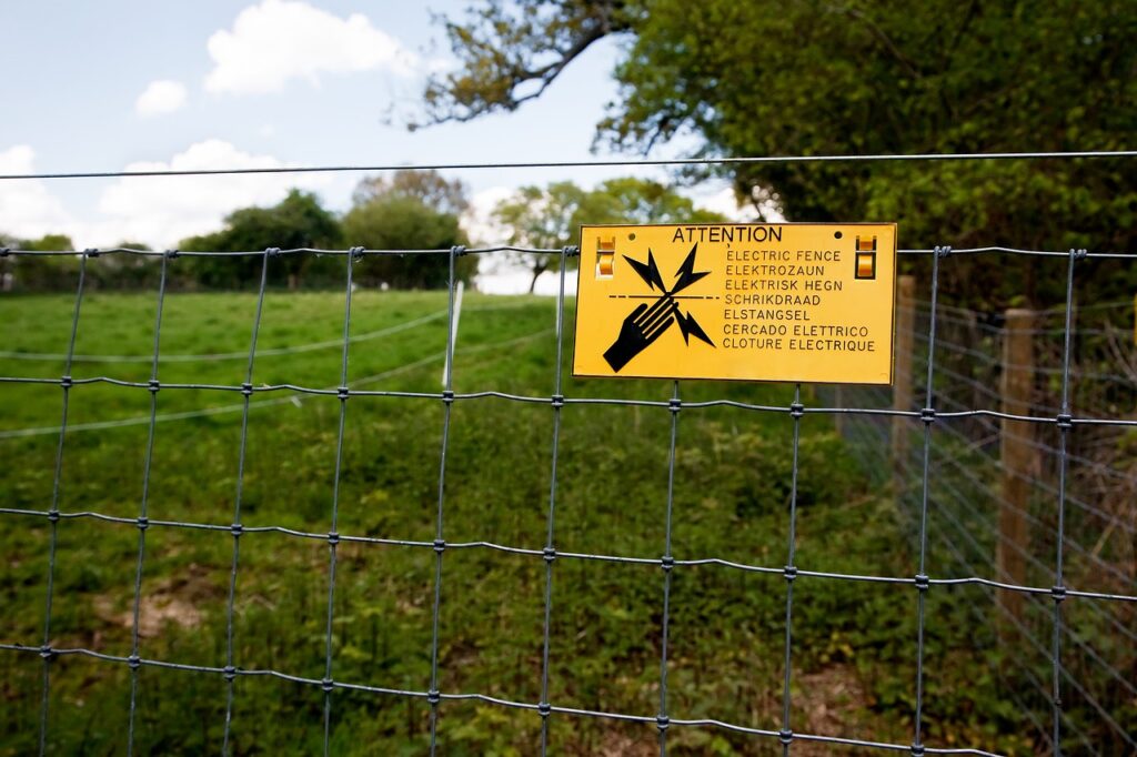 electric fence 1832491 1280
